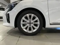 Nuevo Renault Clio V Evolution 100 CV (73 kW) 2025 Blanco Berlina