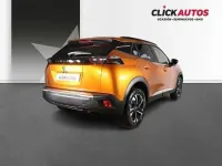 Usado Peugeot 2008 Allure 101 CV (74 kW) 2023 Naranja SUV