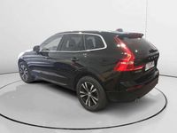 Usado Volvo XC60 Momentum 163 CV (119 kW) 2025 Negro SUV