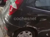 Usado Fiat Punto Active 70 CV (51 kW) 2005 Negro Utilitario