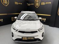 Usado Kia Stonic 100 CV (73 kW) 2022 Blanco SUV