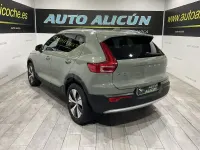 Usado Volvo XC40 Core 211 CV (155 kW) 2023 Verde SUV