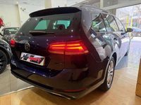 Usado VW Golf VIII 116 CV (85 kW) 2020 Azul Familiar