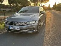 Usado VW Passat Executive 150 CV (110 kW) 2020 Gris / plata Berlina