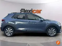 Usado Kia Stonic 84 CV (61 kW) 2024 Azul SUV