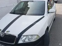 Usado Skoda Octavia 105 CV (77 kW) 2005 Blanco Berlina