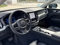 Usado Volvo XC60 Plus 197 CV (144 kW) 2023 Gris / plata SUV
