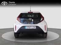Usado Toyota Aygo X Play 72 CV (52 kW) 2022 Blanco SUV