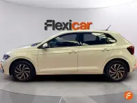 Usado VW Polo Life 95 CV (69 kW) 2023 Blanco Utilitario