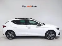Usado Seat Leon FR 204 CV (150 kW) 2025 Blanco Berlina