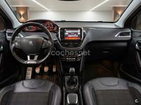 Usado Peugeot 2008 Style 110 CV (80 kW) 2016 Granate SUV