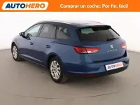 Usado Seat Leon Ecomotive 110 CV (80 kW) 2015 Azul