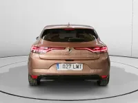 Usado Renault Mégane II Zen 115 CV (84 kW) 2021 Marrón Berlina
