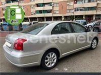 Usado Toyota Avensis Sol 129 CV (94 kW) 2006 Gris / plata Berlina