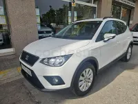 Usado Seat Arona Style 95 CV (69 kW) 2019 Blanco SUV