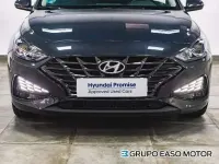 Usado Hyundai i30 110 CV (80 kW) 2023 Negro Utilitario