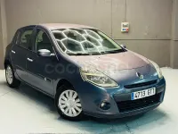 Usado Renault Clio II Authentique 68 CV (50 kW) 2010 Azul Berlina