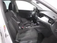 Usado Skoda Kamiq 110 CV (80 kW) 2022 Blanco SUV
