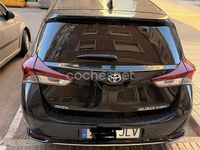 Usado Toyota Auris Hybrid Advance 136 CV (100 kW) 2016 Negro Berlina