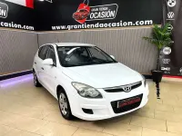 Käytetty Hyundai i30 Comfort 90 HP (66 kW) 2010 Valkoinen Viistoperä