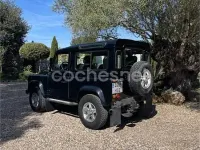 Usado Land Rover Defender 122 CV (89 kW) 2010 Negro Familiar