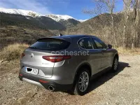 Usado Alfa Romeo Stelvio 280 CV (205 kW) 2017 Gris / plata SUV