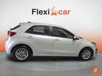 Usado Kia Rio 84 CV (61 kW) 2022 Gris Berlina
