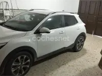 Usado Kia Stonic 115 CV (84 kW) 2019 Blanco SUV