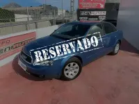 Usado Audi A4 131 CV (96 kW) 2001 Azul Berlina