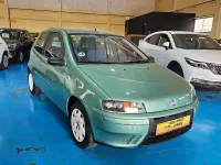 Usado Fiat Punto Active 60 CV (44 kW) 2002 Verde Utilitario