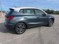 Usado Seat Arona FR 110 CV (80 kW) 2024 Gris / plata SUV