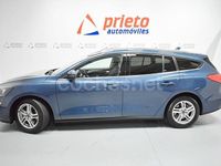 Usado Ford Focus Trend 120 CV (88 kW) 2021 Azul Familiar