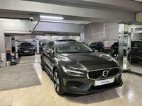 Usado Volvo V60 CC Pro 197 CV (144 kW) 2022 Gris Familiar