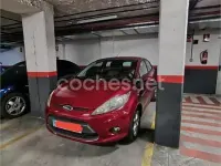 Usado Ford Fiesta Trend 90 CV (66 kW) 2009 Rojo Berlina
