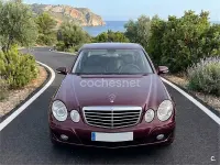 Usado Mercedes E220 170 CV (125 kW) 2008 Granate Berlina