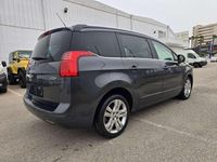 Usado Peugeot 5008 Premium 109 CV (80 kW) 2010 Gris Monovolumen