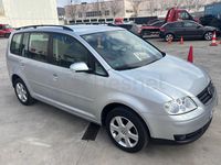Usado VW Touran 115 CV (84 kW) 2006 Gris / plata Monovolumen
