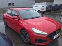 Usado Hyundai i30 120 CV (88 kW) 2025 Rojo Berlina