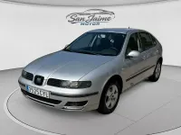 Usado Seat Leon 105 CV (77 kW) 2004 Gris / plata Utilitario