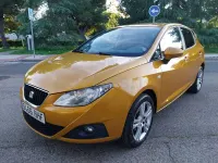 Usado Seat Ibiza Copa 90 CV (66 kW) 2011 Beige Berlina