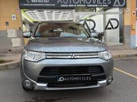 Usado Mitsubishi Outlander P-HEV Motion 203 CV (149 kW) 2015 Gris / plata SUV