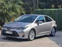 Usado Toyota Corolla Active 122 CV (89 kW) 2022 Gris / plata Berlina