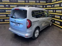 Usado Renault Kangoo Zen 95 CV (69 kW) 2022 Gris Monovolumen