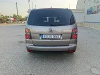 Usado VW Touran Advance 140 CV (102 kW) 2009 Gris / plata Monovolumen