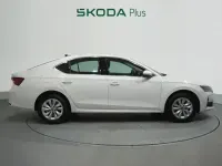 Nuevo Skoda Octavia Selection 116 CV (85 kW) 2026 Blanco Berlina