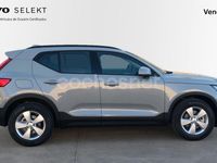 Nuevo Volvo XC40 163 CV (119 kW) 2025 Gris / plata SUV