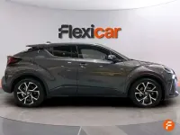 Begagnad Toyota C-HR Advance 184 HK (135 kW) 2021 Grå SUV