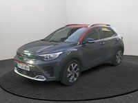 Usado Kia Stonic GT-Line 120 CV (88 kW) 2022 Gris / plata SUV