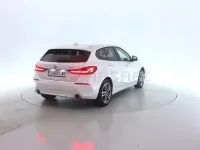 Usado BMW 118 150 CV (110 kW) 2022 Blanco Berlina