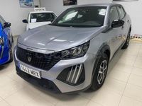 Usado Peugeot 2008 Active 100 CV (73 kW) 2024 Gris / plata SUV